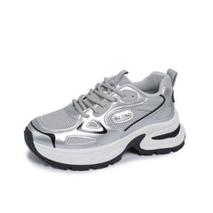 Damen Sportliche Sneakers mit atmungsaktivem Mesh-Obermaterial und stoßdämpfender Sohle in Silber