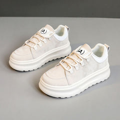 Damen sportliche Sneakers mit gedämpfter Laufsohle und atmungsaktivem Obermaterial in Beige