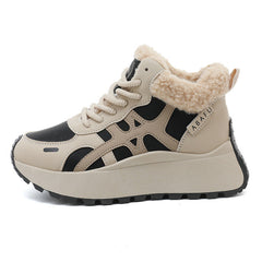Damen Sneakers mit warmem Fleece-Futter und dämpfender Laufsohle in Schwarz