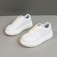 Damen Sportliche Sneakers mit hohem Plateau und atmungsaktivem Obermaterial in Creme
