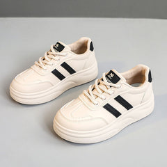 Damen Sneaker mit ergonomischer Dämpfung und modischem Design in Schwarz