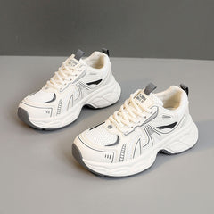 Damen Sportliche trendy Sneakers mit atmungsaktivem Design in Beige