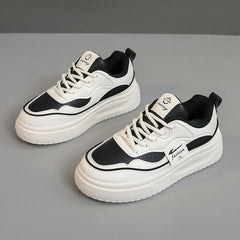 Damen modische chunky Sneakers mit atmungsaktivem Obermaterial und bequemer Dämpfung in Schwarz