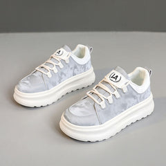 Damen sportliche Sneakers mit gedämpfter Laufsohle und atmungsaktivem Obermaterial in Grau
