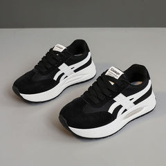 Damen Modische Sneaker mit attraktivem Plateau und atmungsaktivem Obermaterial in Schwarz