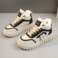 Damen Sportliche High-Top Sneakers mit gefüttertem Innenfutter und rutschfester Laufsohle in Schwarz