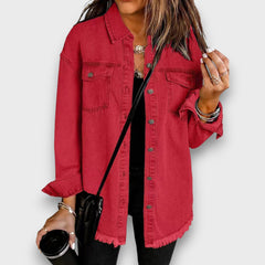 Karela – Klassische Jeansjacke in Rot