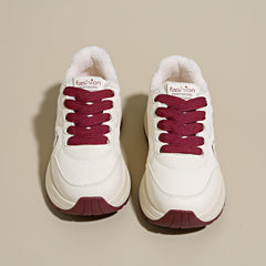 Damen Sneakers mit robuster Gummisohle und atmungsaktivem Mesh-Obermaterial in Rot