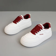 Damen modische Plateau-Sneaker mit atmungsaktiver Oberflächenstruktur und dämpfender Sohle in Creme
