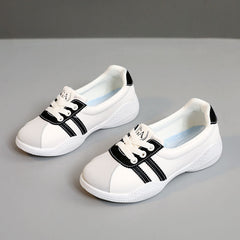 Damen sportliche Sneaker mit gepolstertem Innenbereich und rutschfester Sohle in Schwarz