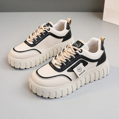 Damen modische Chunky Sneaker mit dämpfender Gummisohle und atemberaubendem Design in Schwarz