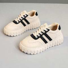 Damen Chunky Sneakers mit modischen Details in Schwarz