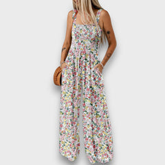 Seraphie – Floraler Jumpsuit in Weiß
