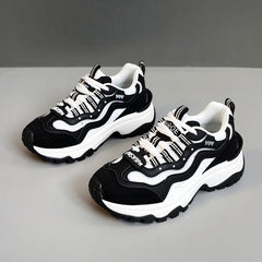 Damen trendige Chunky Sneakers mit atmungsaktivem Mesh und stabiler Sohle in Schwarz