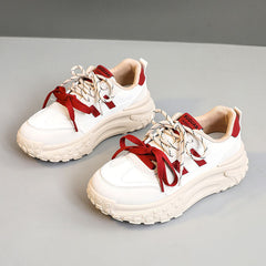 Damen Sportliche Chunky Sneakers mit robustem Profil und atmungsaktivem Obermaterial in Rot
