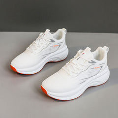 Damen Sportliche Laufschuhe mit atmungsaktivem Obermaterial und dämpfender Sohle in Weiß