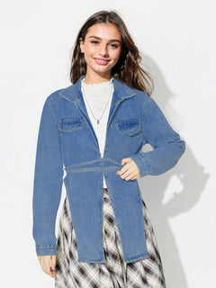 Damen Jeansjacke im modernen Oversized-Stil mit verkürztem Schnitt und praktischen Taschen in Dunkelblau