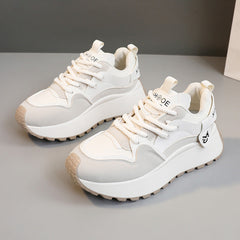 Damen Sportliche Chunky Sneakers mit dämpfender Sohle und atmungsaktivem Obermaterial in Beige