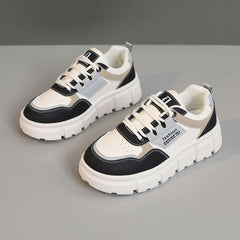 Damen sportliche Sneakers mit dämpfender Sohle und modischem Design in Dunkelbraun