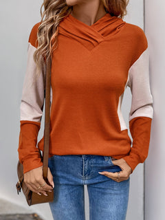 KAPUZENPULLOVER | MODISCHER FARBENFROHSINN in Orange