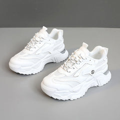 Damen Sportliche Chunky Sneaker mit atmungsaktivem Mesh-Obermaterial in Weiß