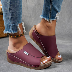 OrthoStride™ – Komfortable Damen Sandalen mit Orthopädischer Unterstützung in Fuchsia