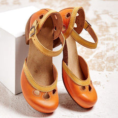 Orthopädische flache Damensandalen mit niedrigem Absatz für optimalen Komfort in Orange