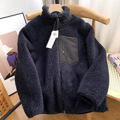 Weiche Winterjacke für Frauen in Marineblau