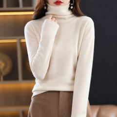 Akainu - Eleganter Rollkragenpullover in Beige