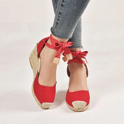 Priyana - Lässige Sandalen mit Knöchelriemen