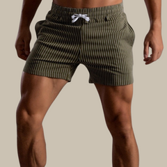 Superstretchige Trainingsshorts für Herren in Grün