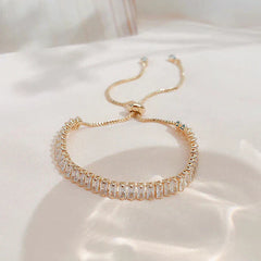 Verstellbares Cubic-Zirkonia-Armband aus Gold und Silber in Gold
