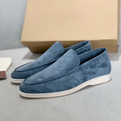 Schicke Wildleder-Loafer in Hellblau