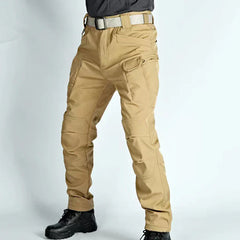 Robuste und wasserabweisende Herren-Outdoorhose in Khaki