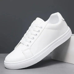 Elegante Leder-Sneaker in Weiß