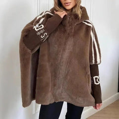 WinterFlausch™ - Jacke aus Ultraweichem Plüsch mit Kapuze und Oversize-Design / Die Perfekte Balance Zwischen Komfort und Stil in Diesem Winter! in Kaffee