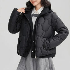 FrostHaven™ Steppjacke Mit Kuscheliger Kapuze in Schwarz