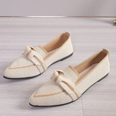 Jordana - Spitz Zulaufende Loafers - Knoten-Detail in Beige