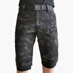 Outdoor-Shorts für Herren mit Multifunktionstaschen und Gürtel in Dunkle Tarnung
