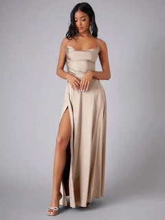 Alvaree – Elegantes Maxikleid aus Satin in Beige