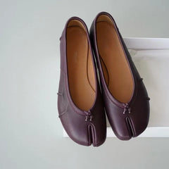 Damen Dirndl Schuhe mit geteilter Spitze | Flach in Weinrot