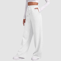 Violeta® | Lässige Jogginghose mit weitem Bein in Weiß