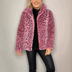 Panther Luxe™ Mantel aus Plüschfell mit Wildtierprint / Die kühne Seite Femininer Eleganz! in Rosa