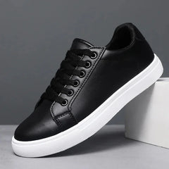 Elegante Leder-Sneaker in Schwarz und Weiß