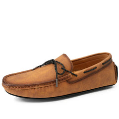 Handgefertigte Loafers aus Wildleder in Braun