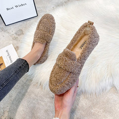 Dagny - Plüschpantoffeln Schuhe in Khaki