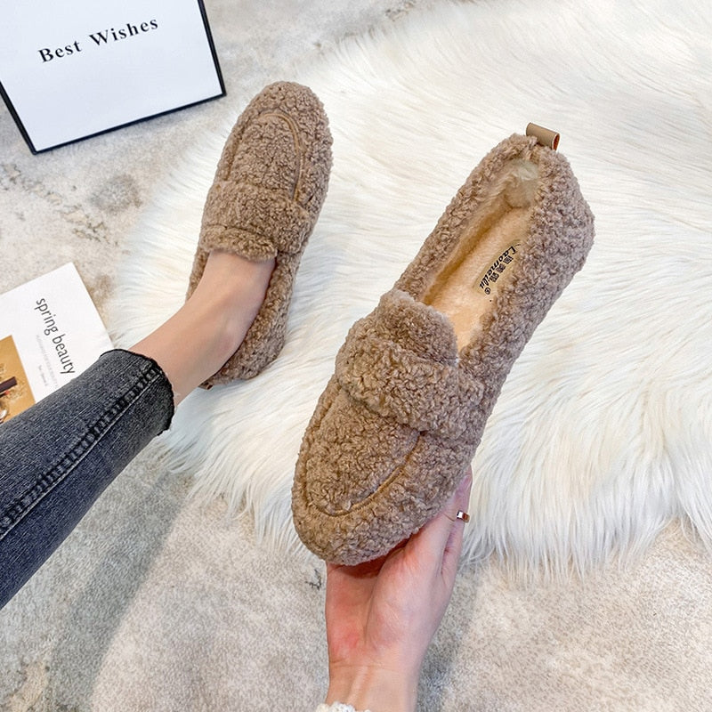 Dagny - Plüschpantoffeln Schuhe