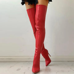 Yassi - Oberschenkelhohe Fashion-Stiefel - Stiletto-Absatz in Rot