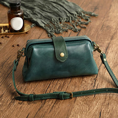 Fabienne - Retro-Ledertasche, handgemacht in Grün