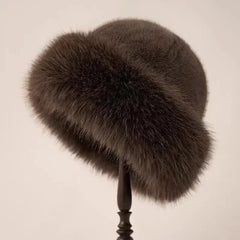 Anne™ – Elegante Wintermütze in Dunkelbrun